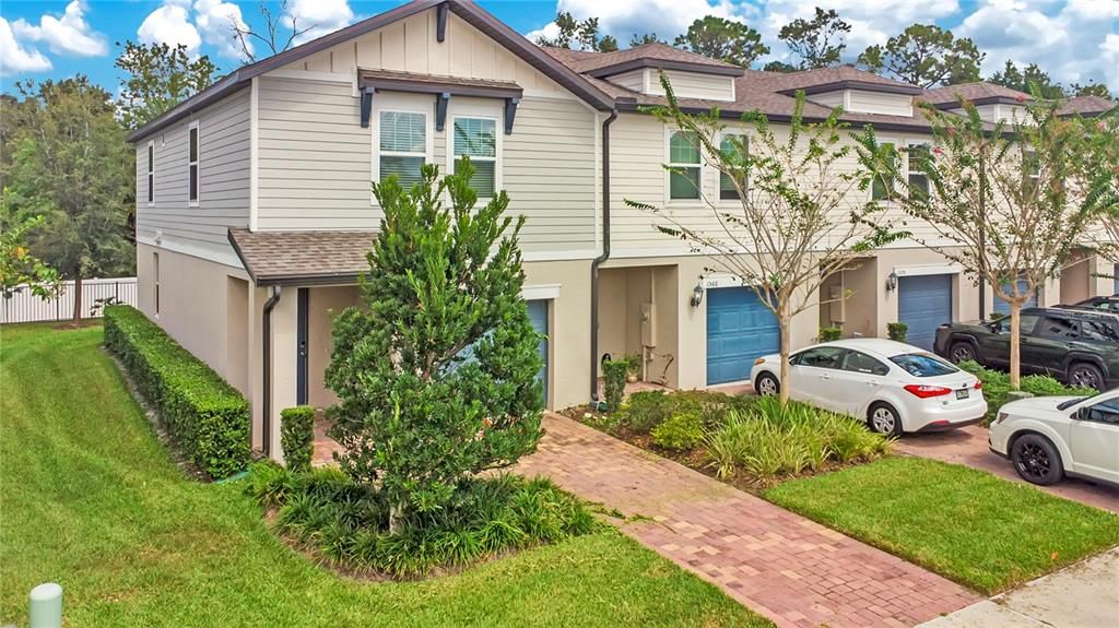 For Rent: $2,500 (3 beds, 2 baths, 1498 Square Feet)