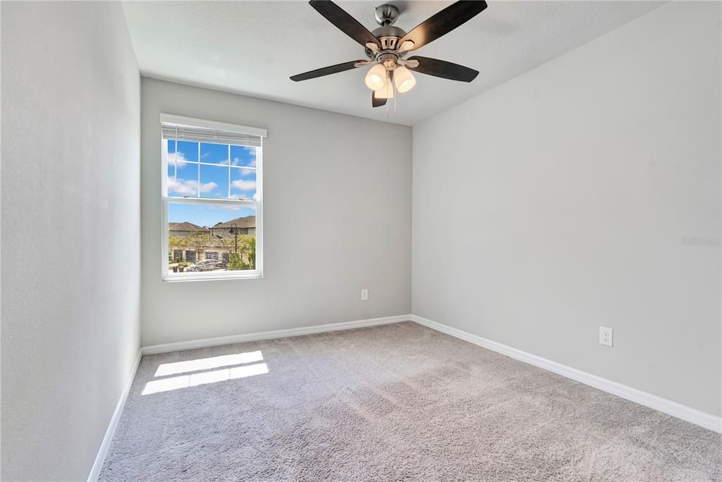 For Rent: $2,500 (3 beds, 2 baths, 1498 Square Feet)