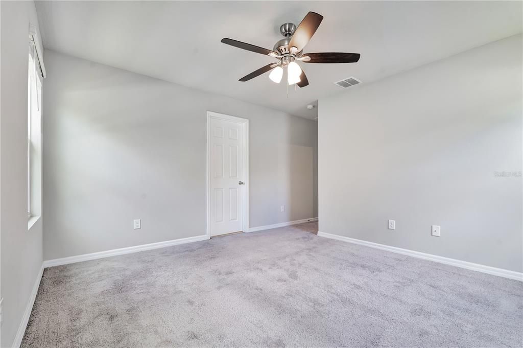 For Rent: $2,500 (3 beds, 2 baths, 1498 Square Feet)