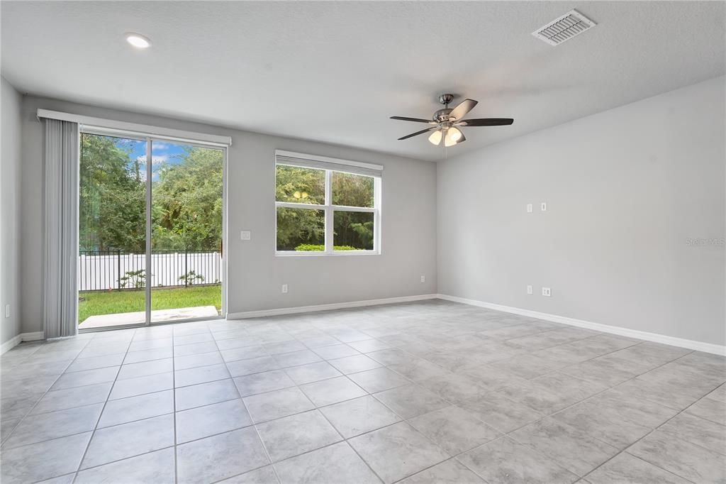 For Rent: $2,500 (3 beds, 2 baths, 1498 Square Feet)