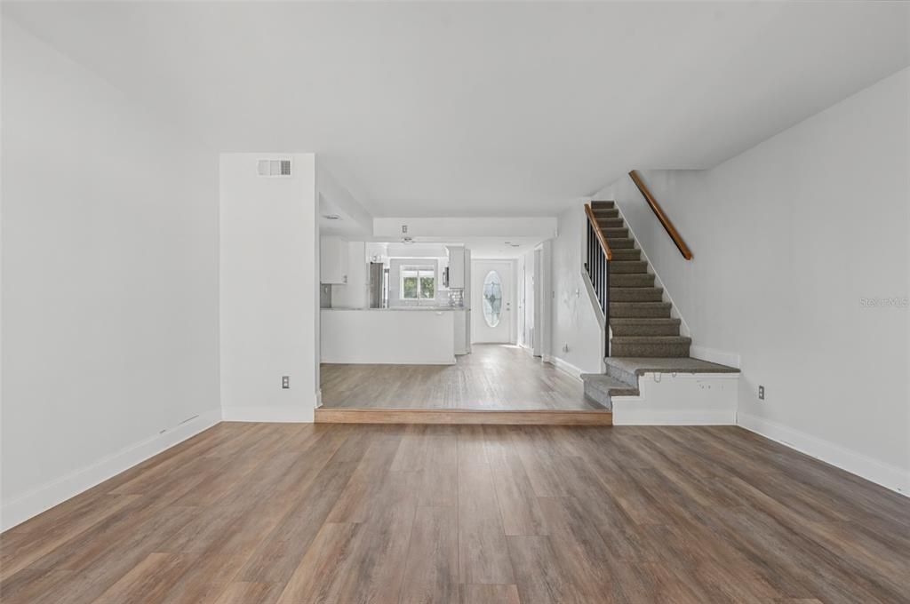 For Rent: $3,200 (3 beds, 3 baths, 1445 Square Feet)