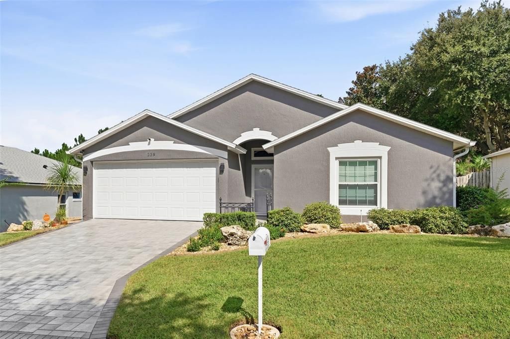 For Sale: $355,000 (3 beds, 2 baths, 1600 Square Feet)