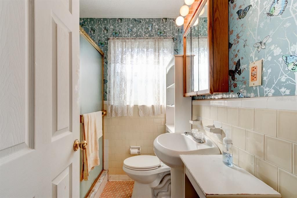 На продажу: $239,000 (3 спален, 2 ванн, 1436 Квадратных фут)