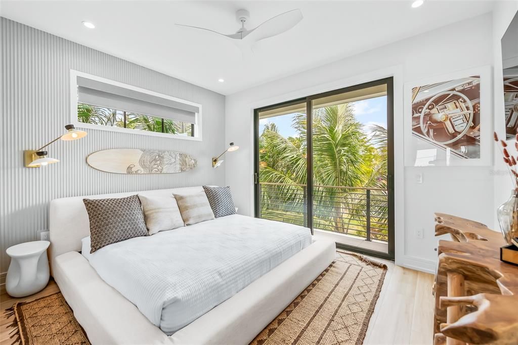 For Sale: $4,500,000 (7 beds, 7 baths, 3366 Square Feet)