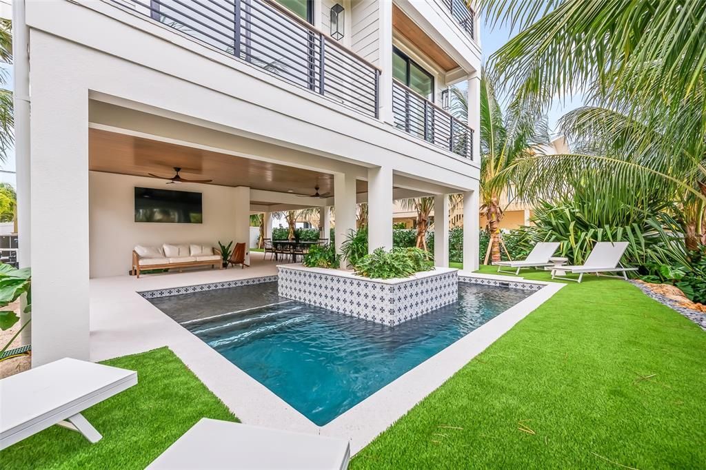 For Sale: $4,500,000 (7 beds, 7 baths, 3366 Square Feet)