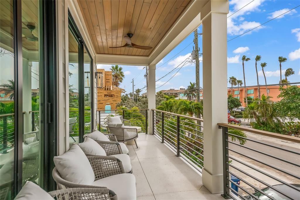 For Sale: $4,500,000 (7 beds, 7 baths, 3366 Square Feet)
