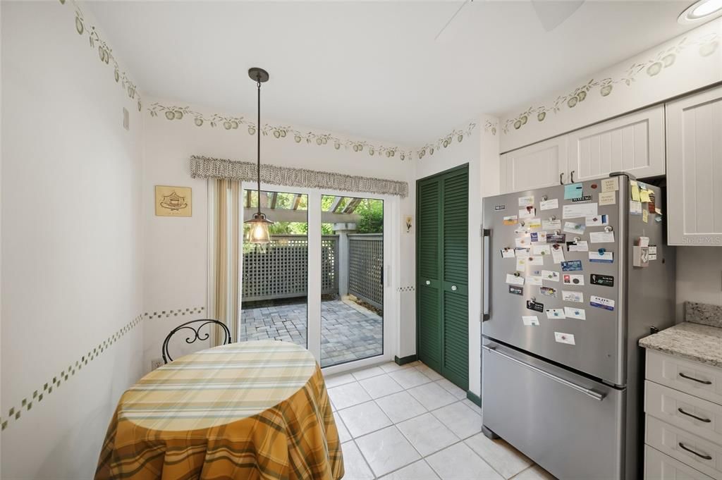 En Venta: $360,000 (2 camas, 2 baños, 1213 Pies cuadrados)