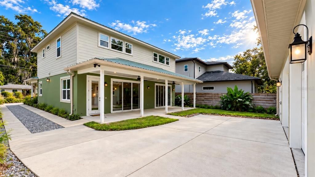 На продажу: $1,250,000 (4 спален, 4 ванн, 3189 Квадратных фут)