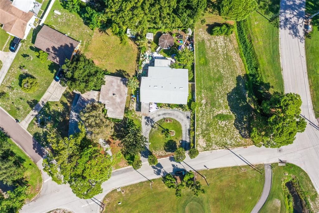 На продажу: $329,000 (0.21 acres)