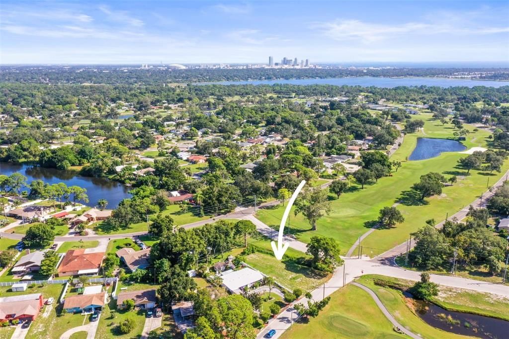 На продажу: $329,000 (0.21 acres)