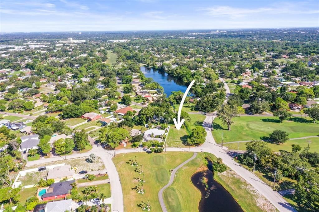 На продажу: $329,000 (0.21 acres)