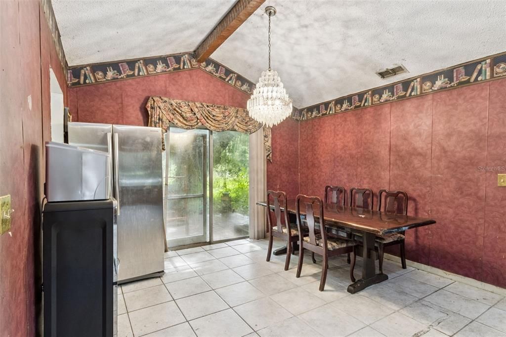 En Venta: $299,000 (3 camas, 2 baños, 1365 Pies cuadrados)