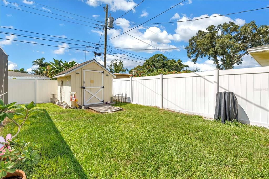 Active With Contract: $439,000 (2 beds, 3 baths, 1459 Square Feet)