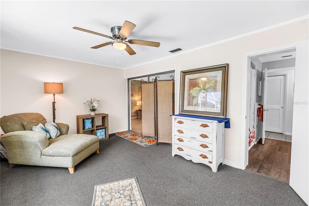 Active With Contract: $439,000 (2 beds, 3 baths, 1459 Square Feet)