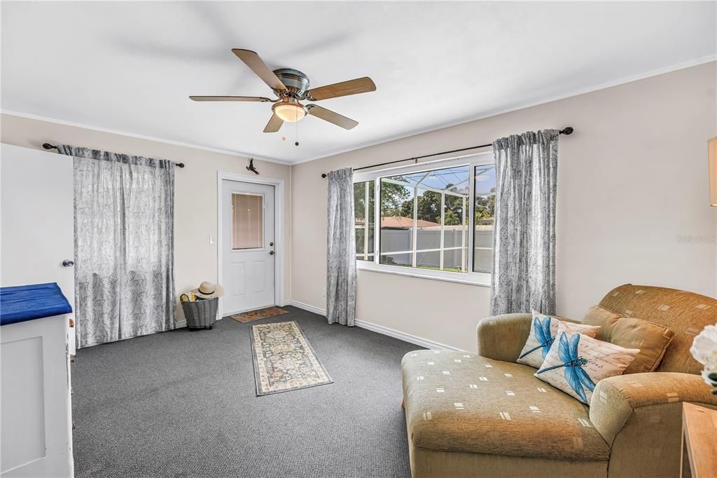 Active With Contract: $439,000 (2 beds, 3 baths, 1459 Square Feet)