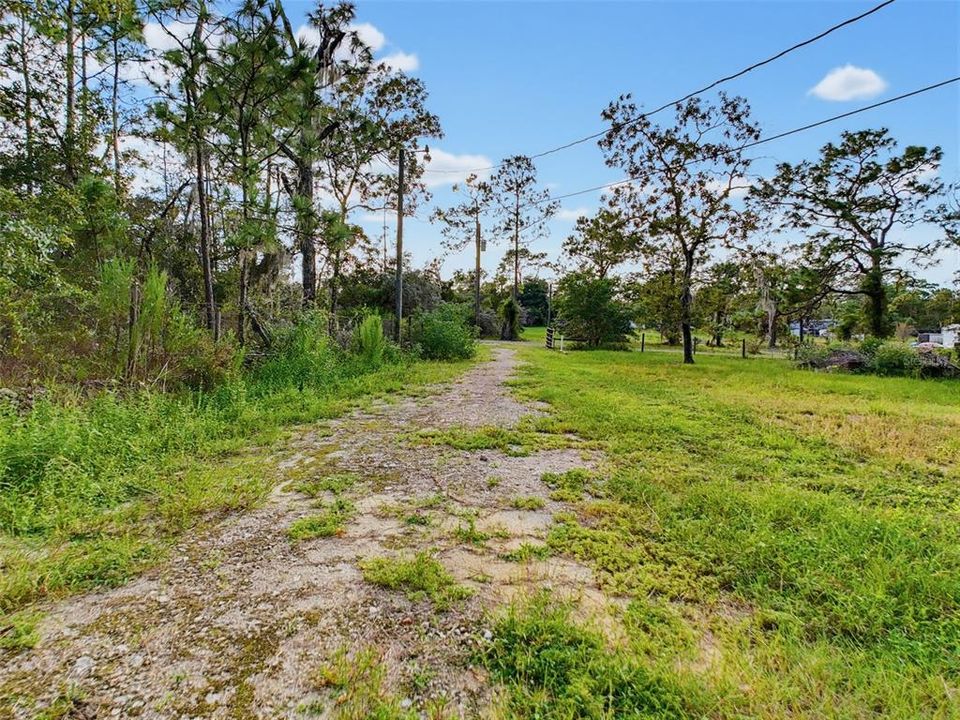 En Venta: $79,900 (1.05 acres)