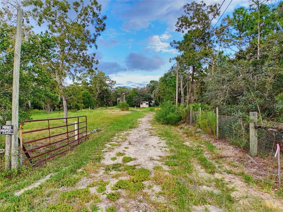 En Venta: $79,900 (1.05 acres)