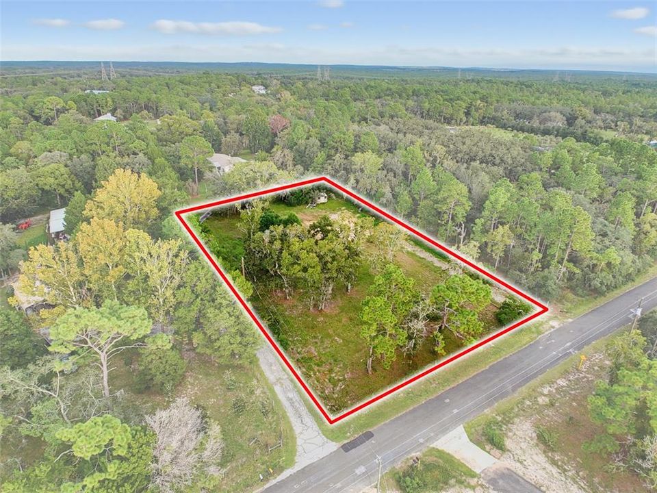 En Venta: $79,900 (1.05 acres)