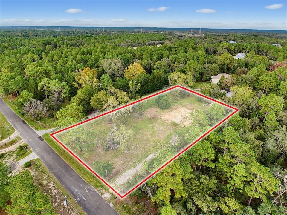 En Venta: $79,900 (1.05 acres)