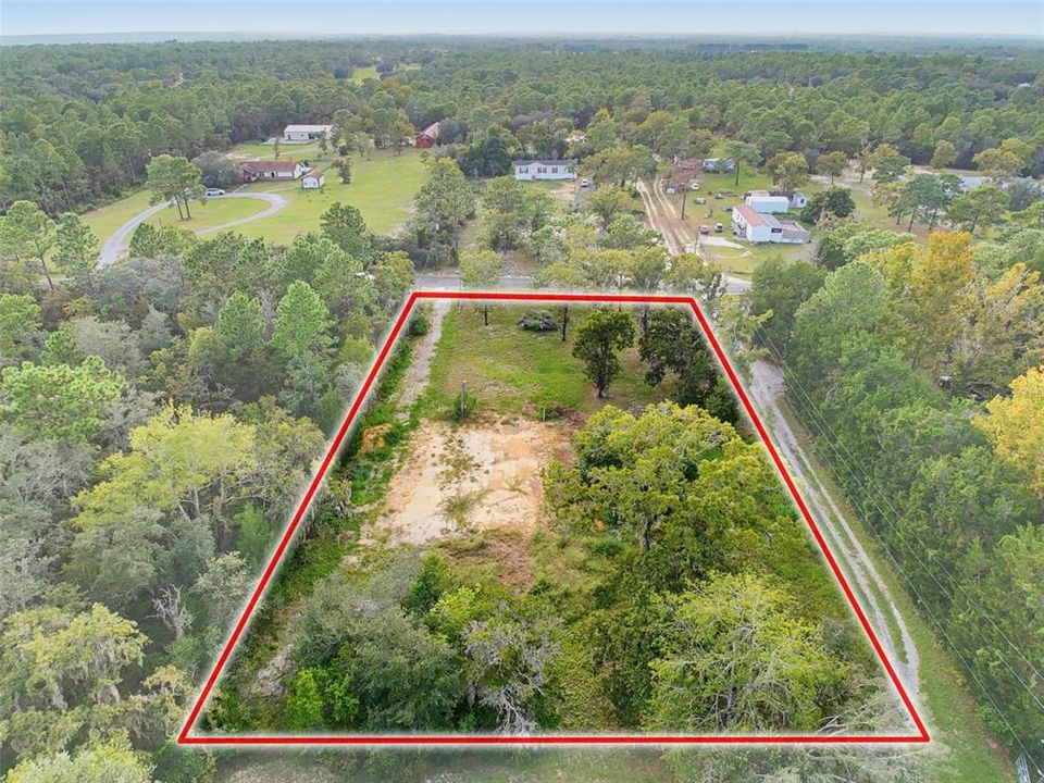 En Venta: $79,900 (1.05 acres)