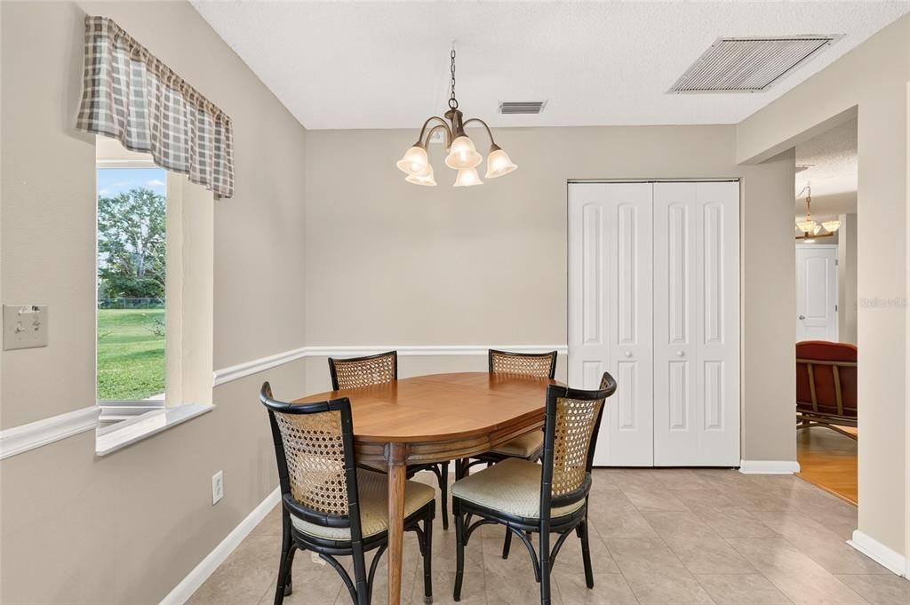For Sale: $129,900 (2 beds, 2 baths, 1411 Square Feet)