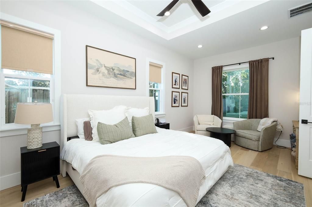 En Venta: $555,000 (4 camas, 3 baños, 2031 Pies cuadrados)