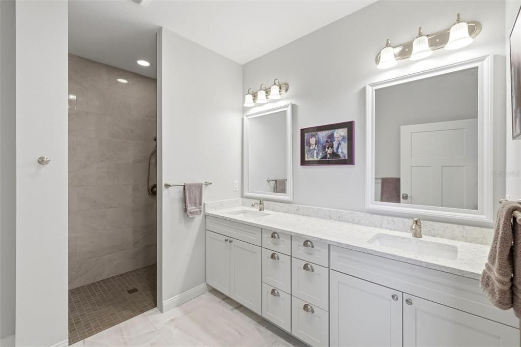For Sale: $499,000 (3 beds, 2 baths, 2445 Square Feet)