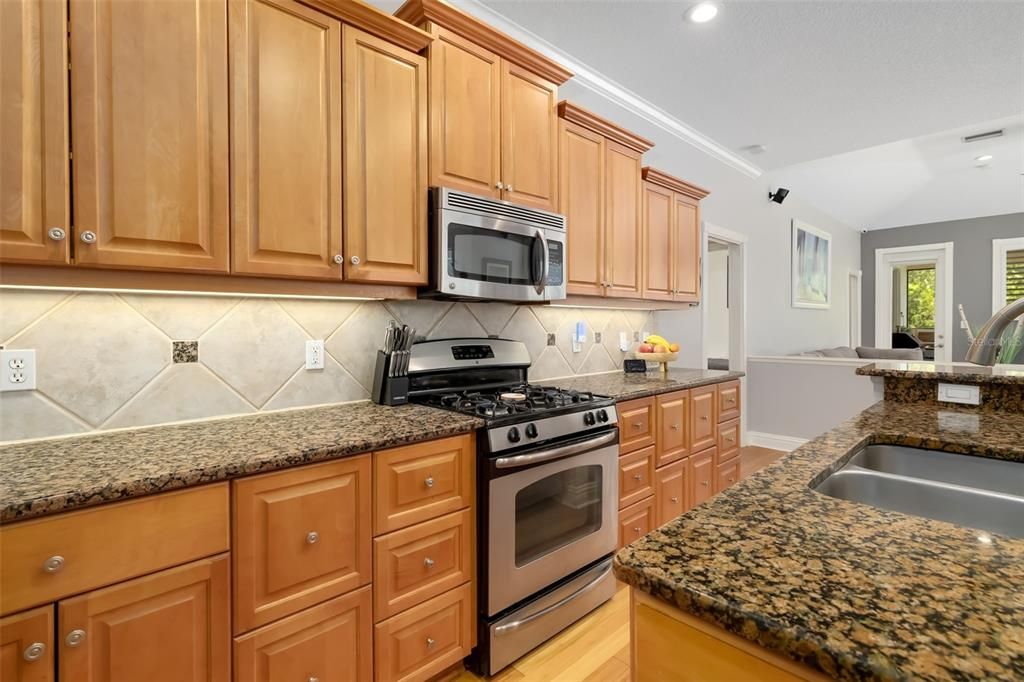 For Sale: $734,999 (4 beds, 3 baths, 2661 Square Feet)