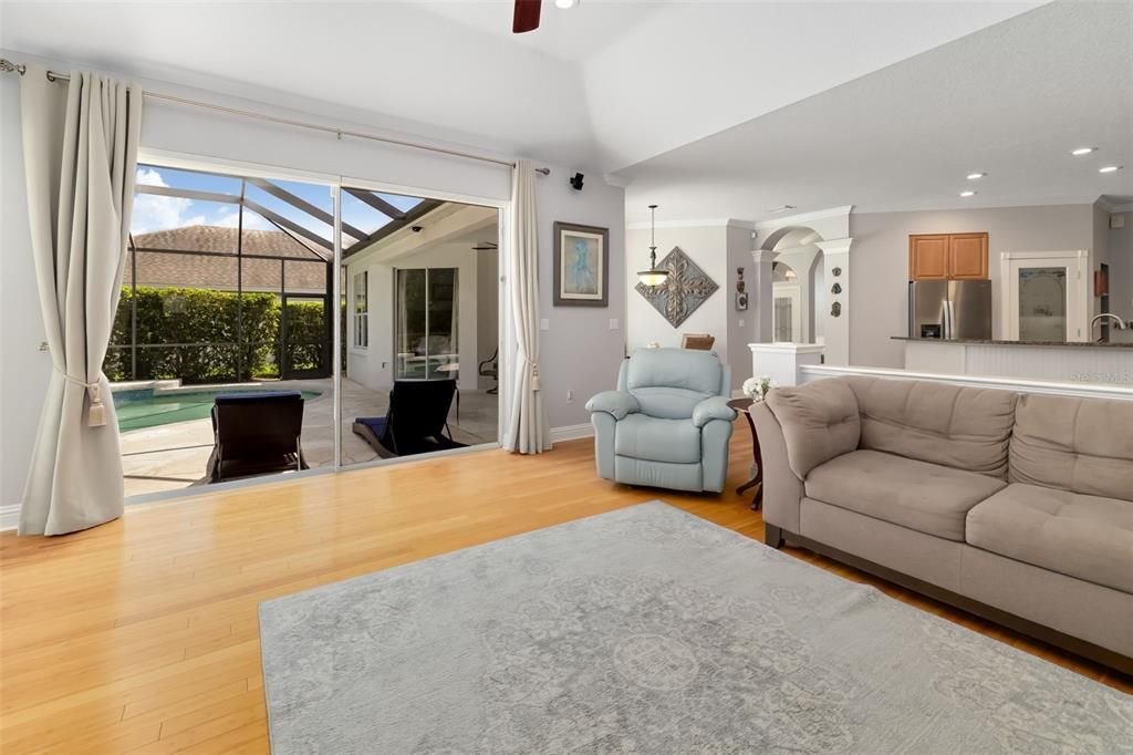 For Sale: $734,999 (4 beds, 3 baths, 2661 Square Feet)