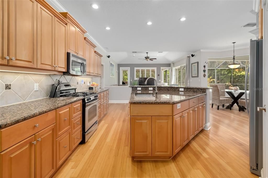 For Sale: $734,999 (4 beds, 3 baths, 2661 Square Feet)