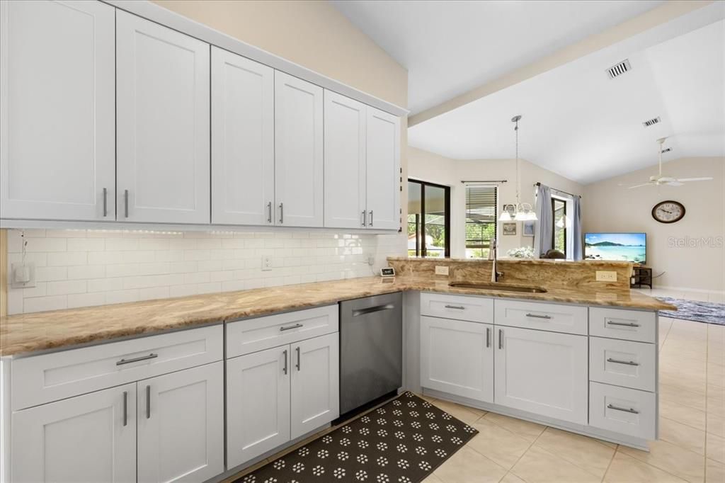 For Sale: $715,000 (4 beds, 3 baths, 2198 Square Feet)