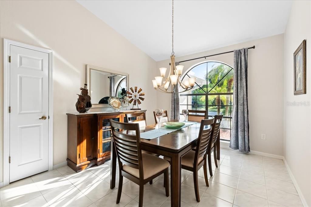 For Sale: $715,000 (4 beds, 3 baths, 2198 Square Feet)