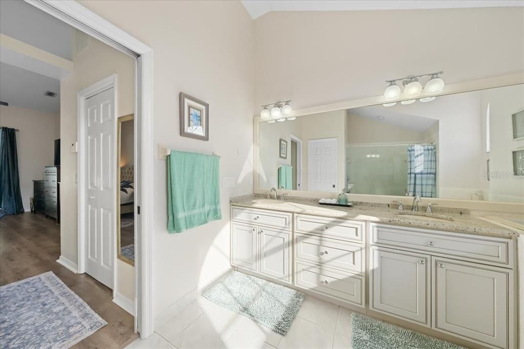 For Sale: $715,000 (4 beds, 3 baths, 2198 Square Feet)