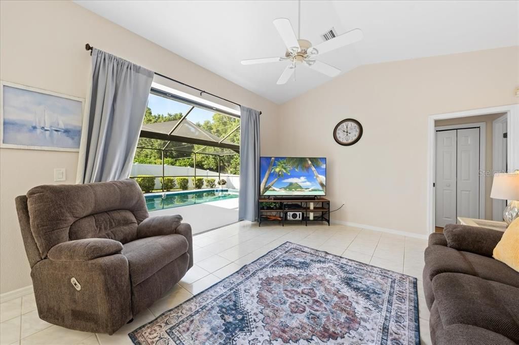 For Sale: $715,000 (4 beds, 3 baths, 2198 Square Feet)