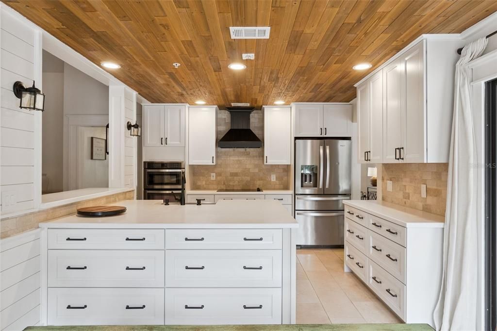 Active With Contract: $799,999 (5 beds, 3 baths, 2380 Square Feet)