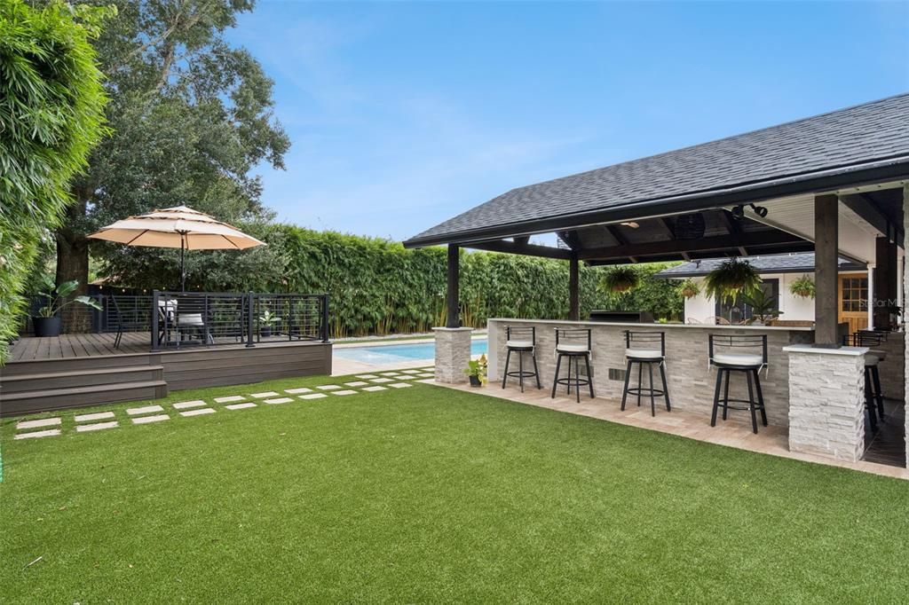 Active With Contract: $799,999 (5 beds, 3 baths, 2380 Square Feet)