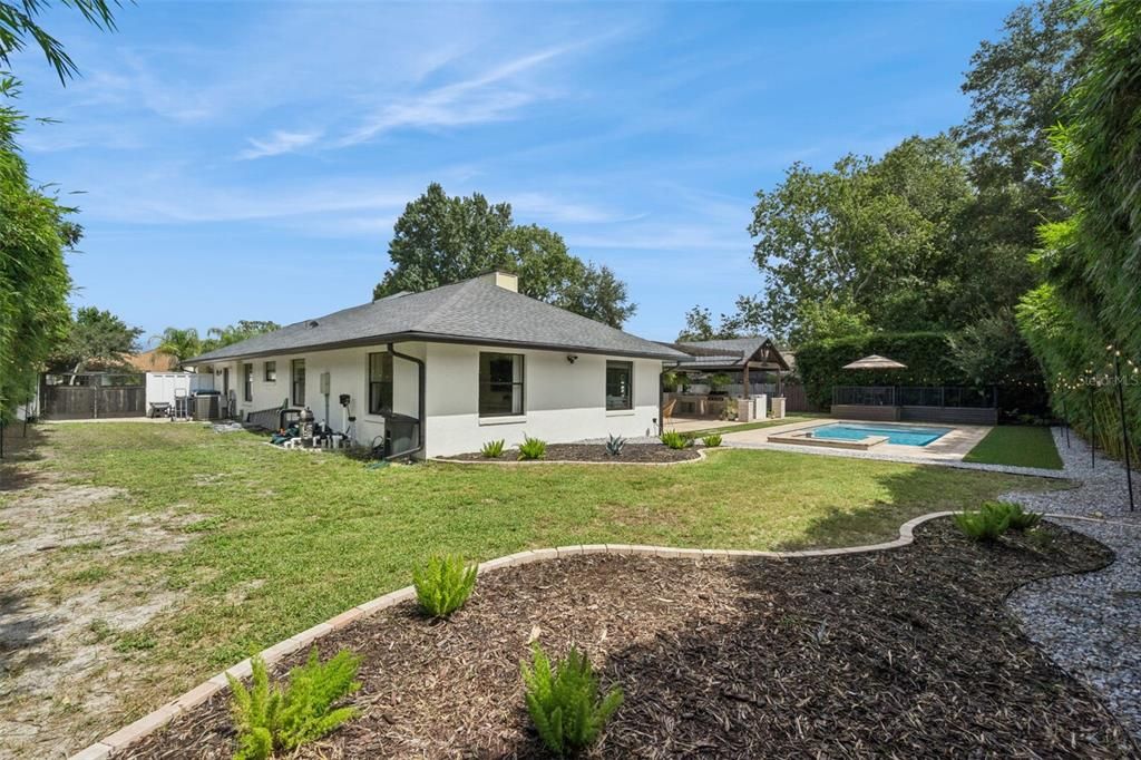 Active With Contract: $799,999 (5 beds, 3 baths, 2380 Square Feet)