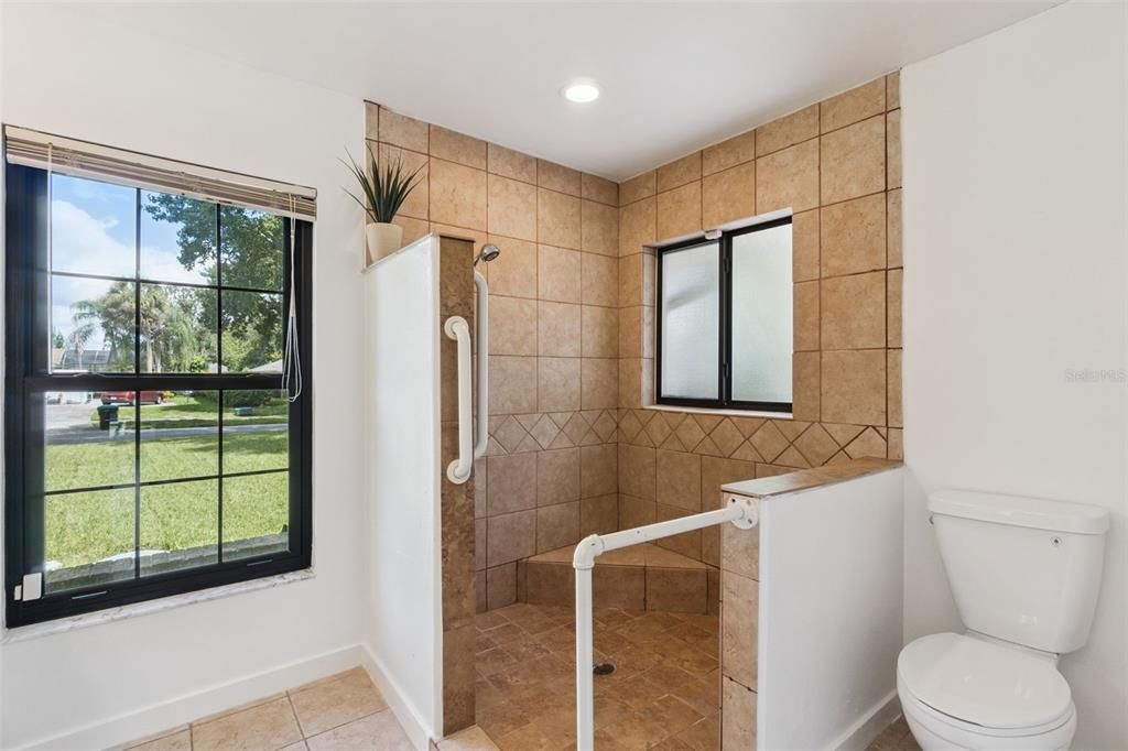 Active With Contract: $799,999 (5 beds, 3 baths, 2380 Square Feet)
