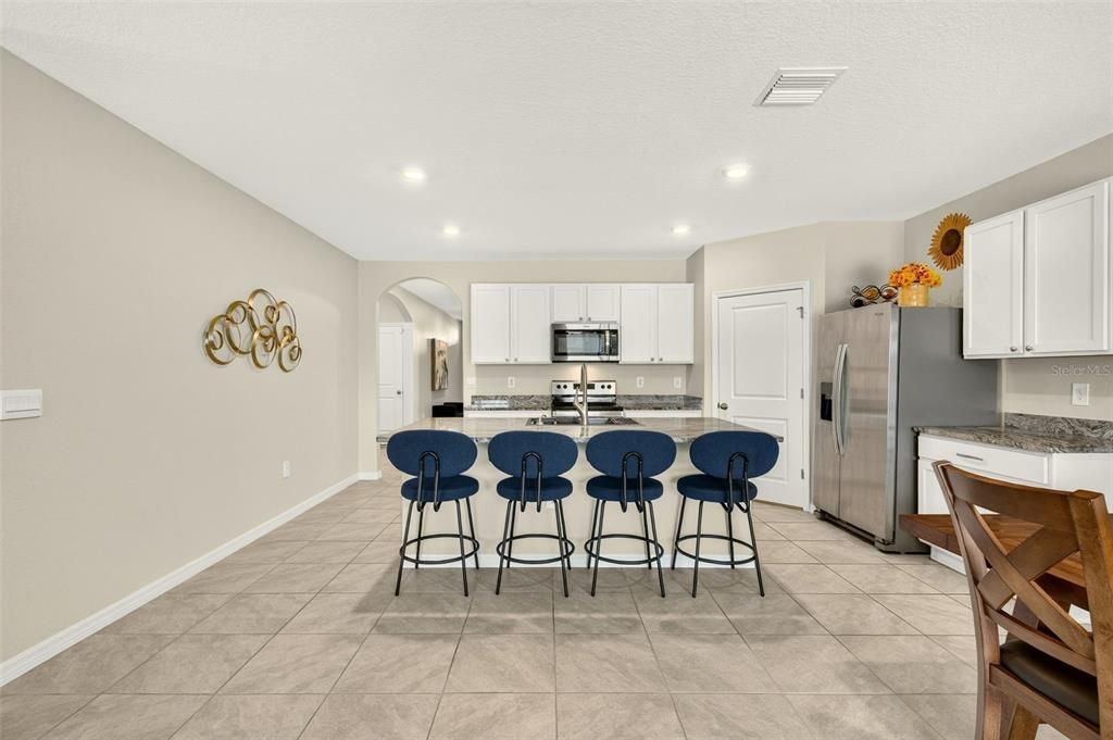 For Sale: $579,900 (4 beds, 2 baths, 1827 Square Feet)