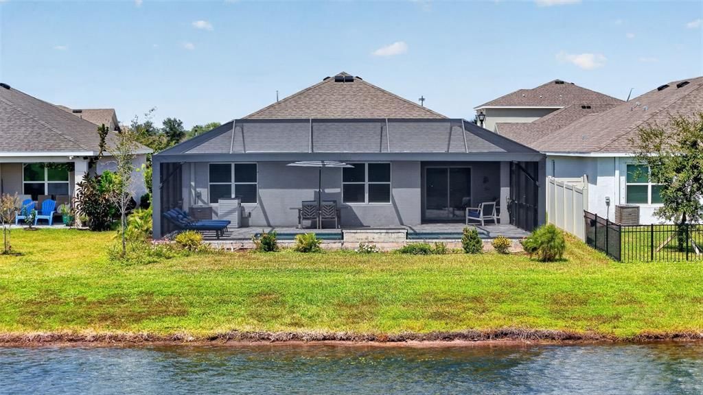 For Sale: $579,900 (4 beds, 2 baths, 1827 Square Feet)