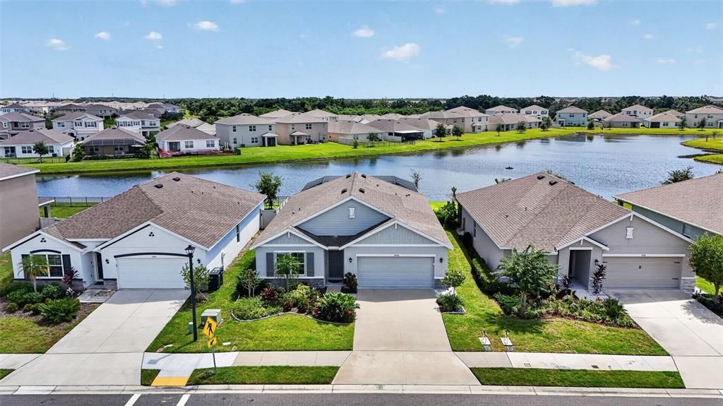 For Sale: $579,900 (4 beds, 2 baths, 1827 Square Feet)