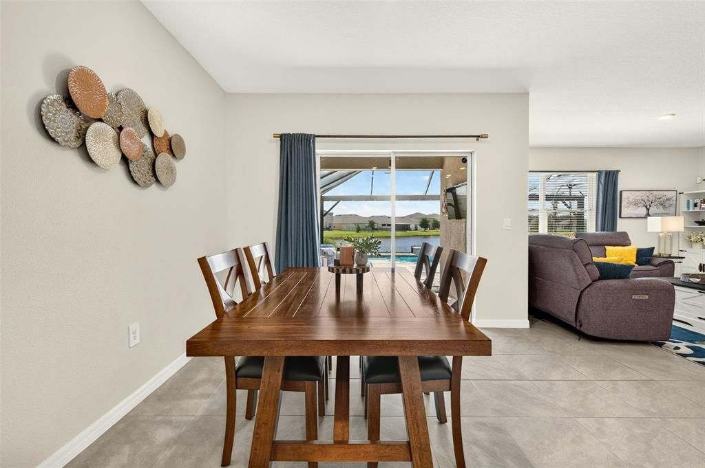 For Sale: $579,900 (4 beds, 2 baths, 1827 Square Feet)