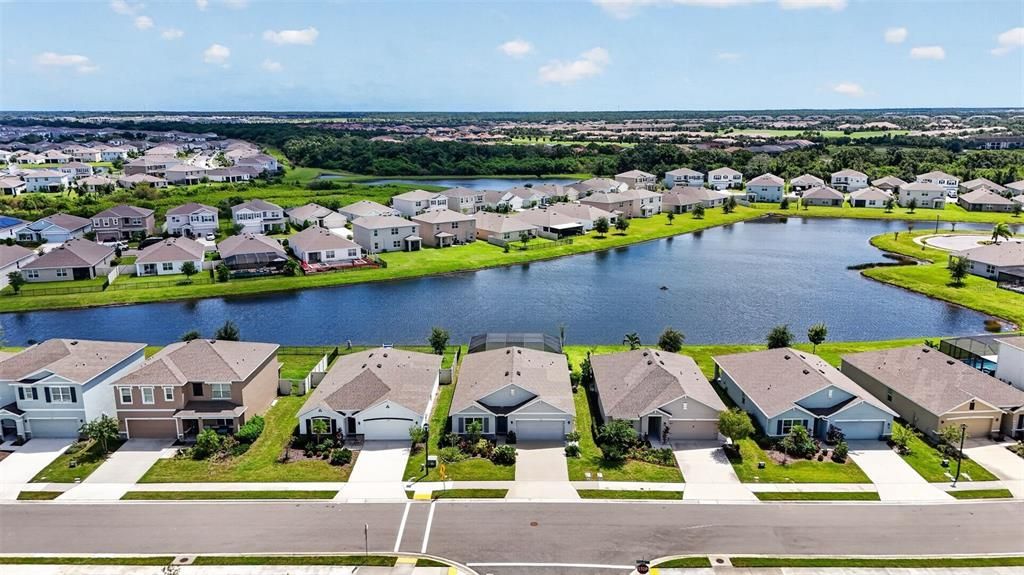 For Sale: $579,900 (4 beds, 2 baths, 1827 Square Feet)