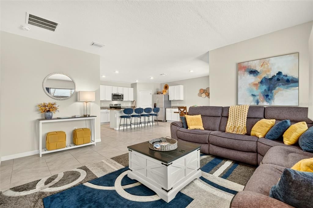 For Sale: $579,900 (4 beds, 2 baths, 1827 Square Feet)
