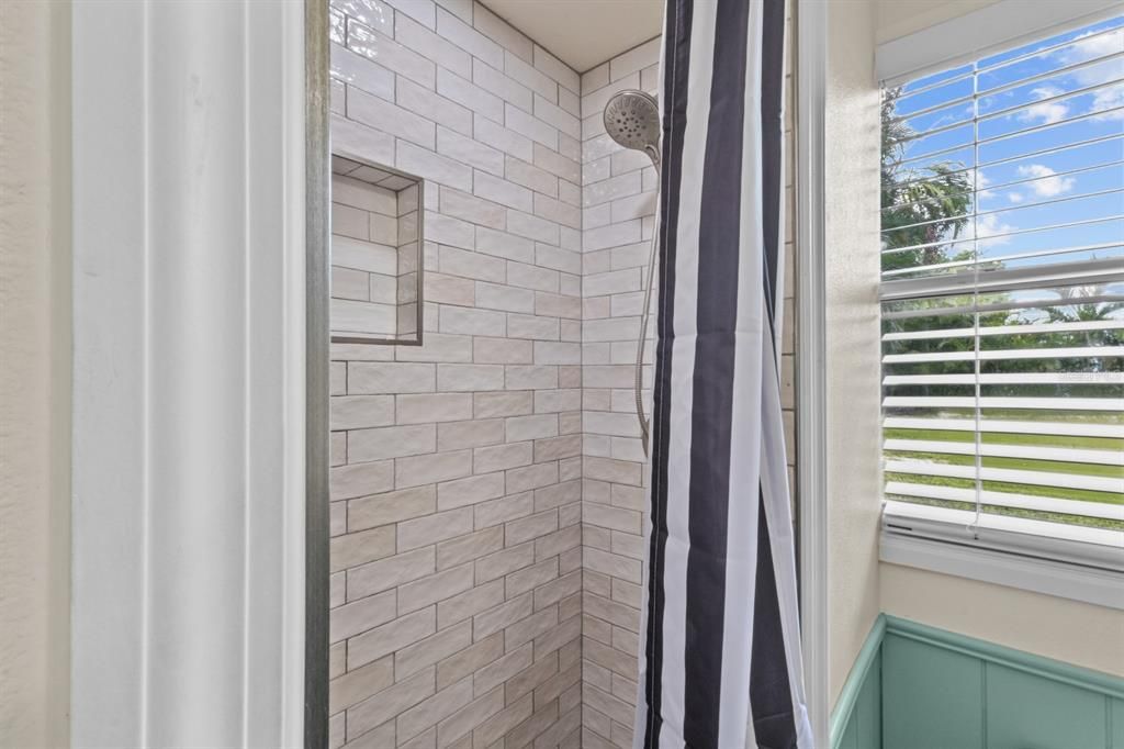 En Venta: $840,000 (3 camas, 2 baños, 1242 Pies cuadrados)