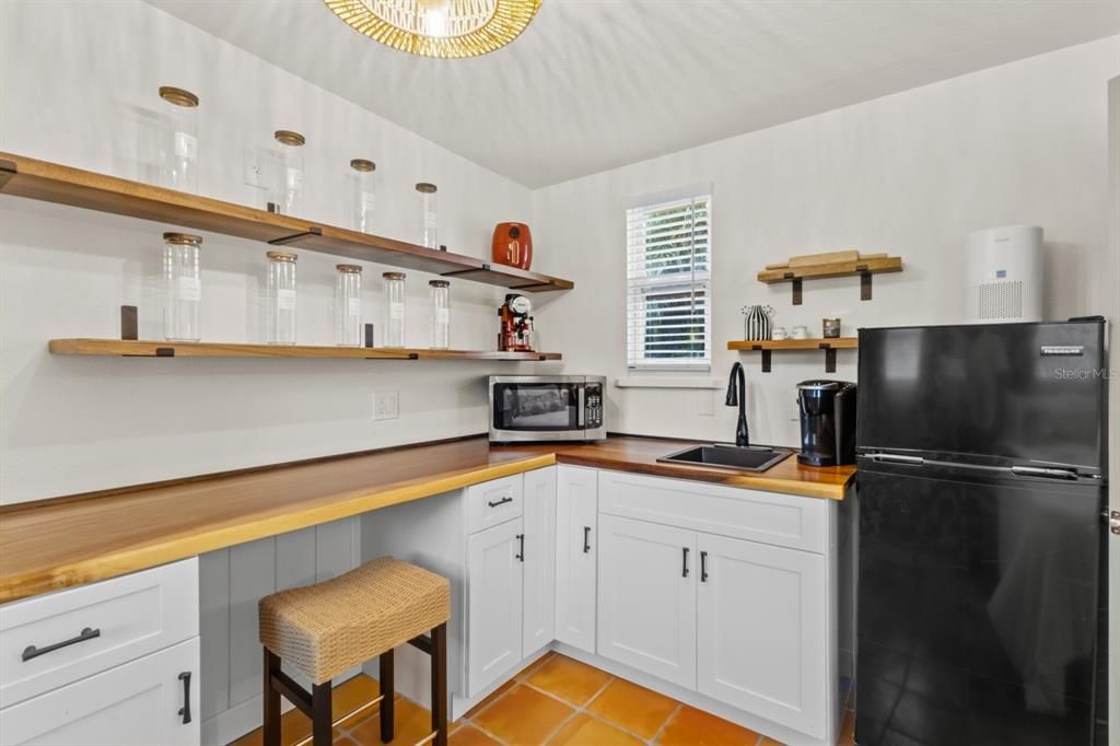 En Venta: $840,000 (3 camas, 2 baños, 1242 Pies cuadrados)