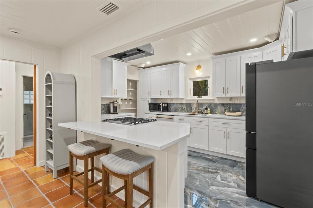 En Venta: $840,000 (3 camas, 2 baños, 1242 Pies cuadrados)