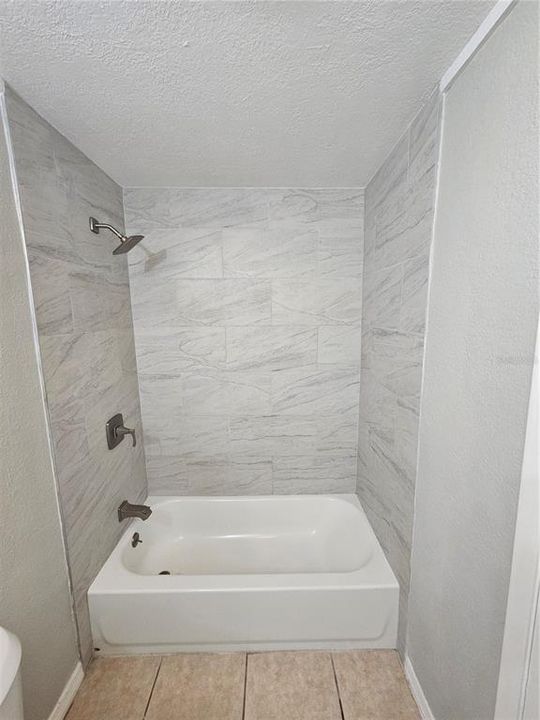 В аренду: $1,400 (3 спален, 1 ванн, 1044 Квадратных фут)