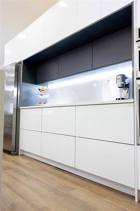 For Rent: $2,500 (2 beds, 2 baths, 1252 Square Feet)