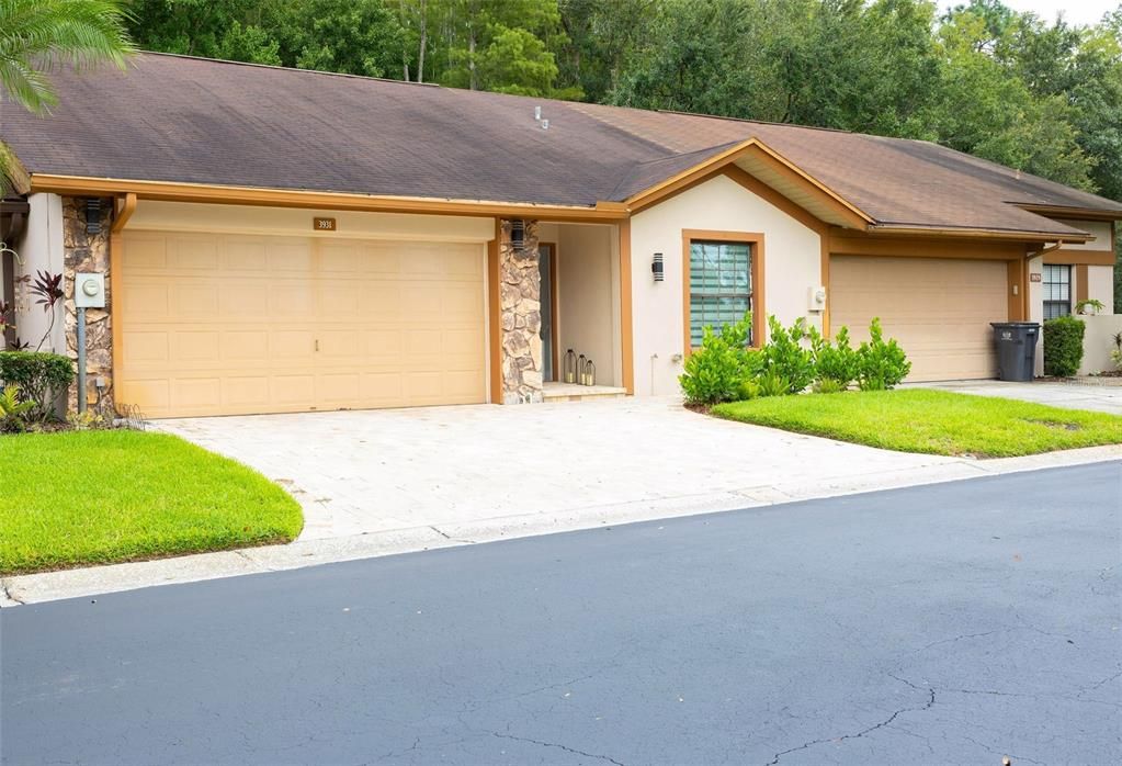 For Rent: $2,500 (2 beds, 2 baths, 1252 Square Feet)